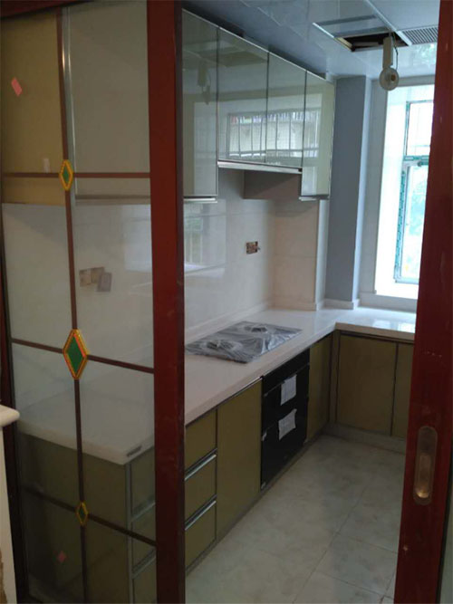 鮑魚生在桃花鄉——王家灣桃花錦晶鋼櫥柜