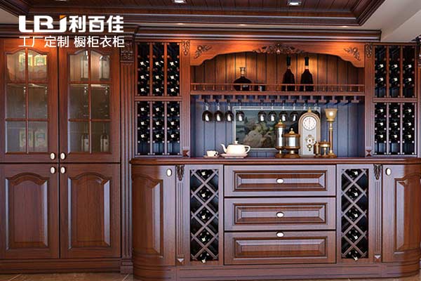 快聽利百佳來講講定制酒柜的那些小常識