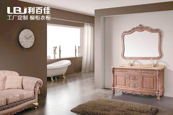 定制整體衛浴柜，緊跟時尚潮流