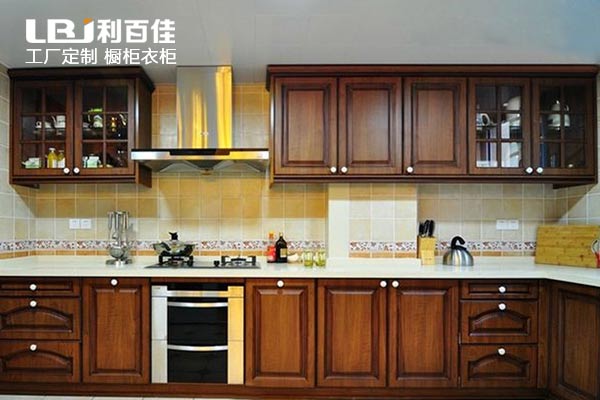 定制整體櫥柜有哪些優(yōu)勢(shì)，一起看看就知道了！