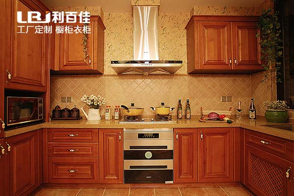 定制櫥柜柜體時(shí)，必須要問清楚的4個(gè)問題