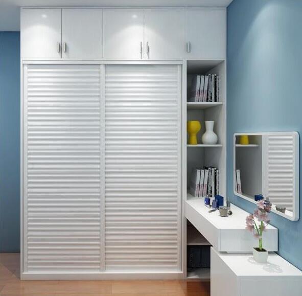 定制衣柜和手工制作哪個好？