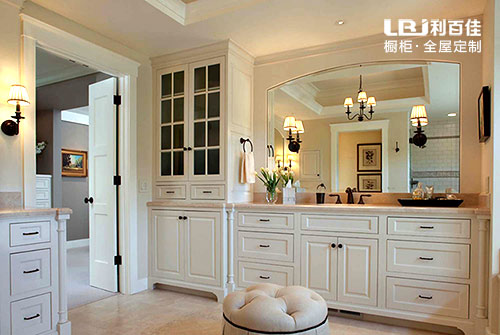 長沙定制浴室柜優點多，都 在選擇量身定制