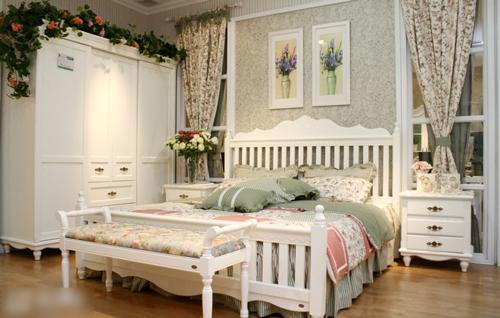 臥室整體定制衣柜的色彩搭配有哪些推薦？