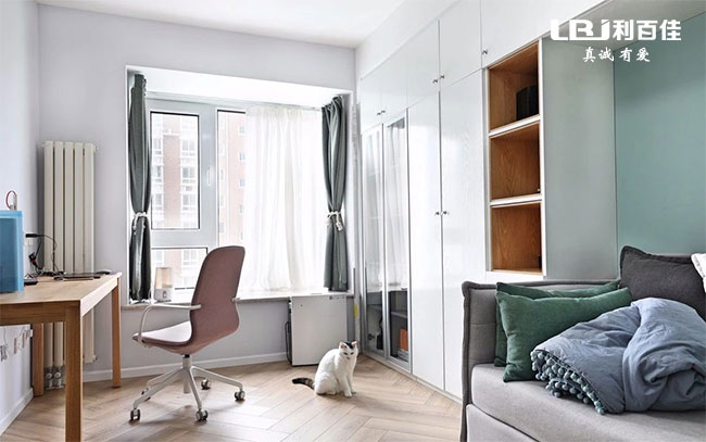 衣柜定制.jpg 衣柜定制.jpg